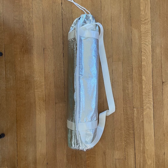 TRADED-Gaiam Yoga Mat - Reversible Deep Forest - Picture 4 of 9